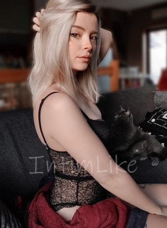 Стриптизерша Леся №9273, 20 лет