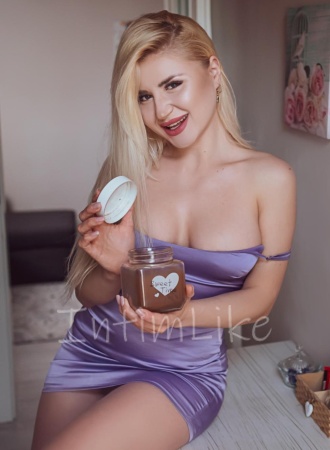 Стриптизерша Софи №8115, 23 лет